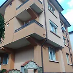 Yanina Guest house
