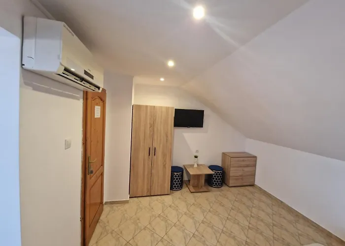 Yanina Casa de hóspedes 3*